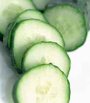 cucumber pieces, cucumber juice, apple cucumber juice, juicer recipe